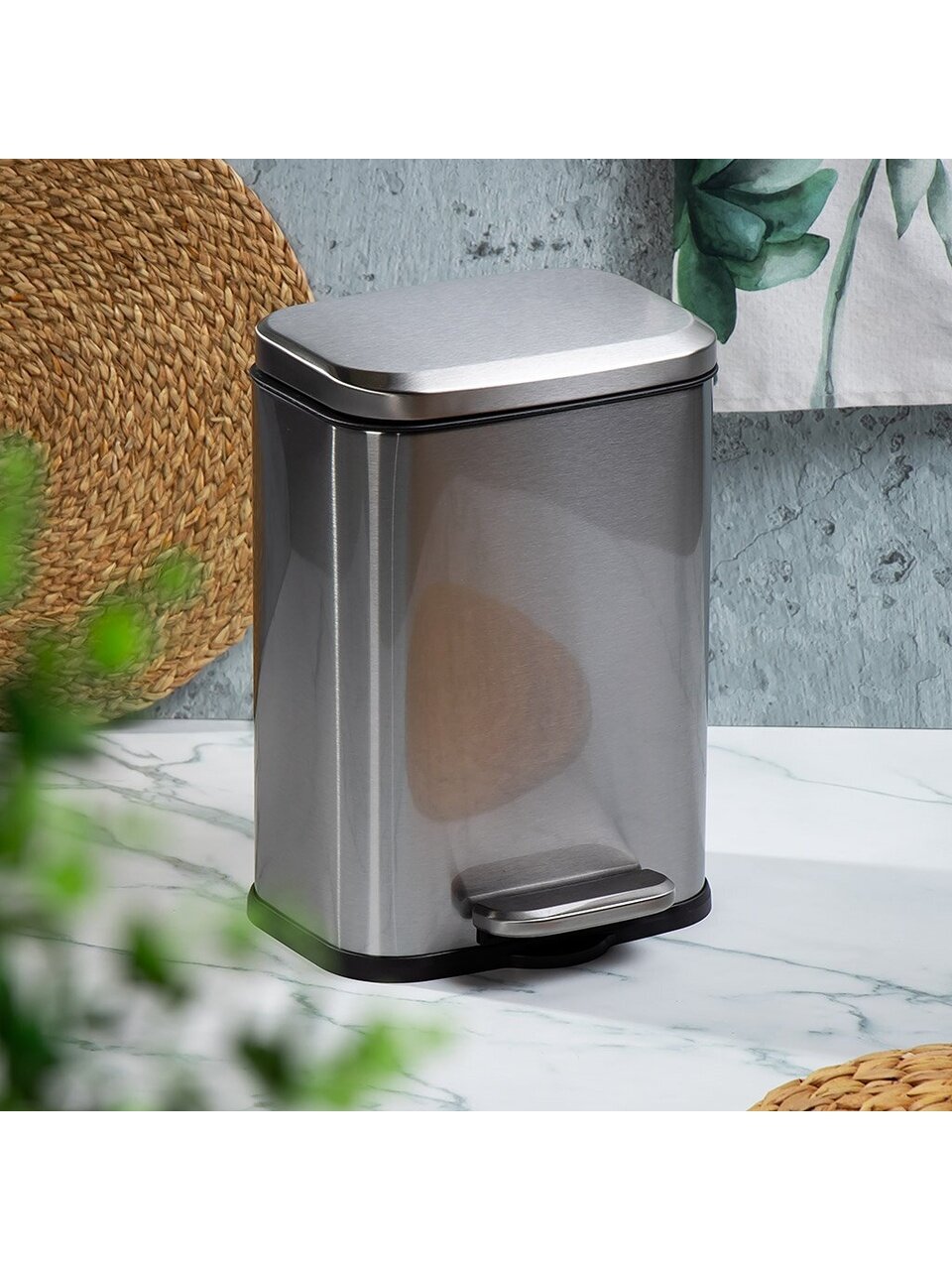Контейнер для мусора нержавеющая сталь, 6 л, прямоугольный, педаль, Y4-8665