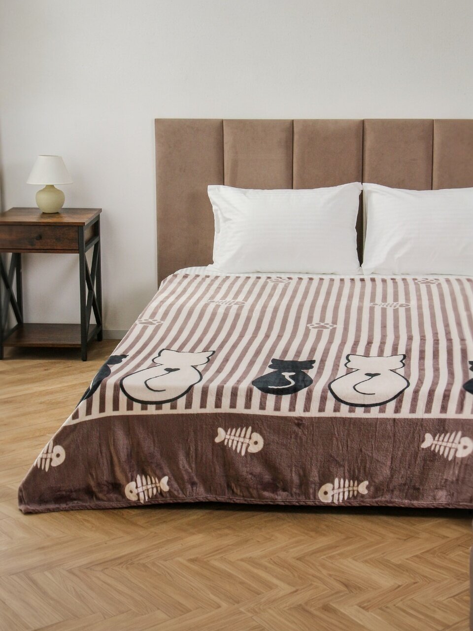 Плед 1.5-спальный, 150х200 см, велсофт жаккард, 100% полиэстер, Silvano, Животные Коты, коричневый, 150/168-CLF/LA
