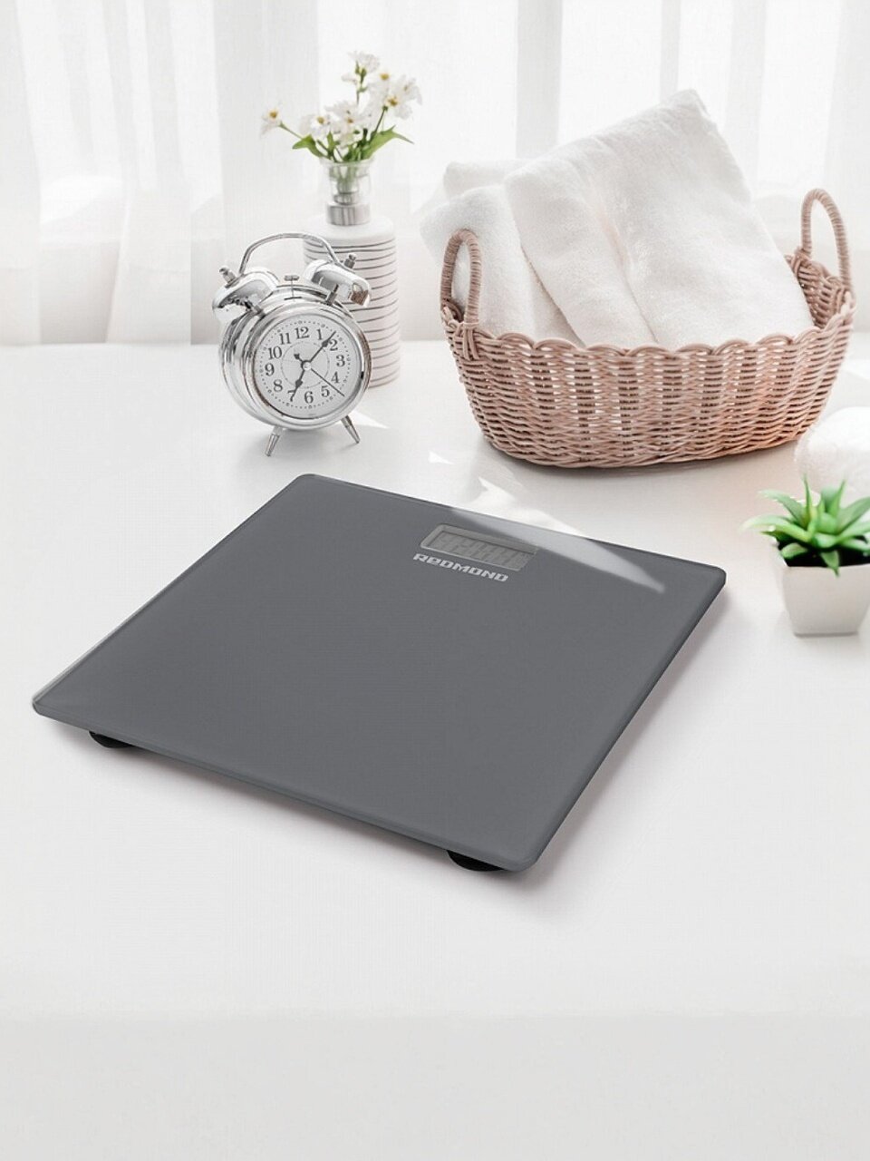 Весы напольные электронные, Redmond, RS-757, стекло, пластик, до 180 кг, 28х28х2 см, серые