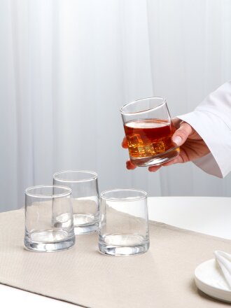 бесцветный