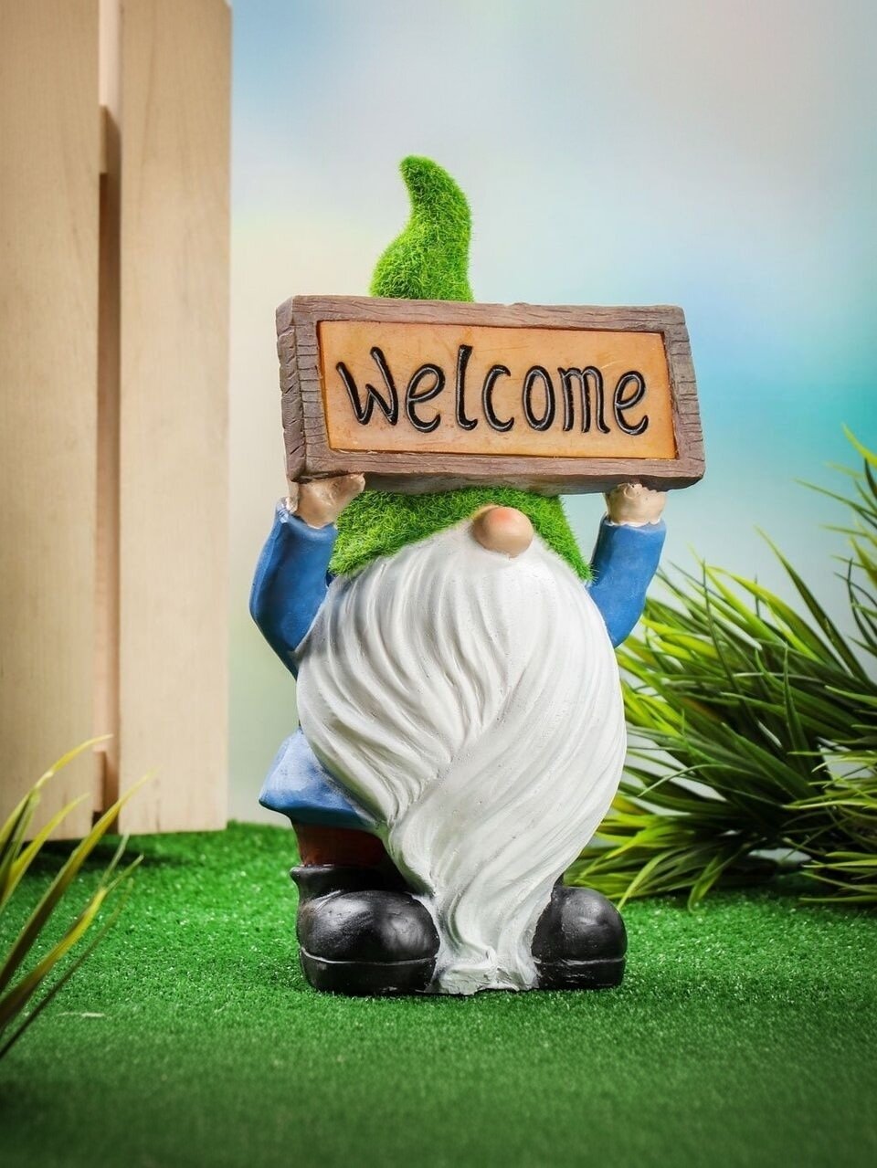 Фигурка садовая декоративная Гном, 17х12х30 см, полистоун, с подсветкой, Y4-8100