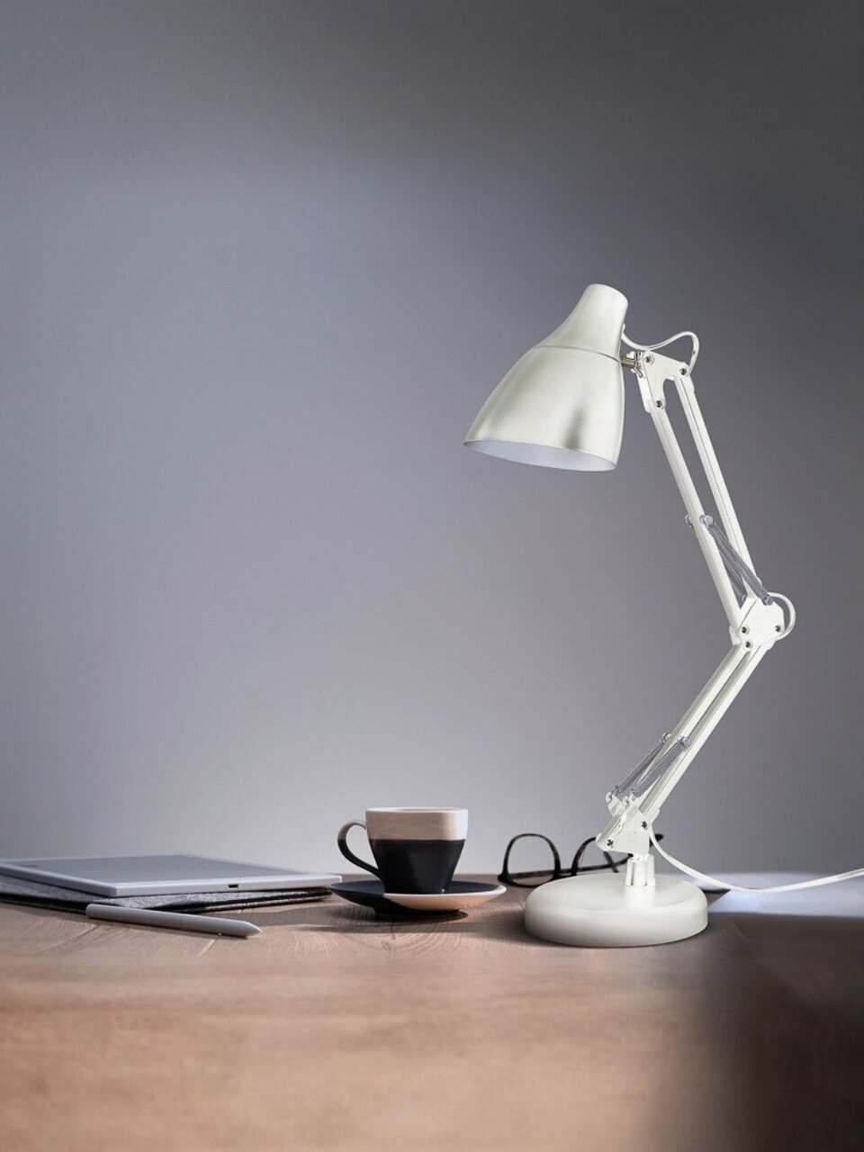 Светильник настольный E27, 60 Вт, бежевый, Rexant, Рубикон, 603-1011, на металлической стойке с основанием