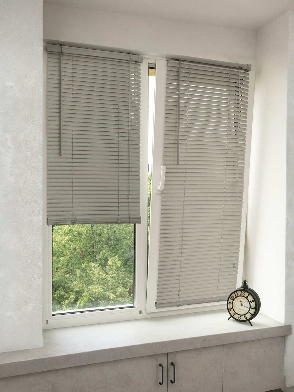 Жалюзи пластик, 80х160 см, серебро, NO.RF-M-001