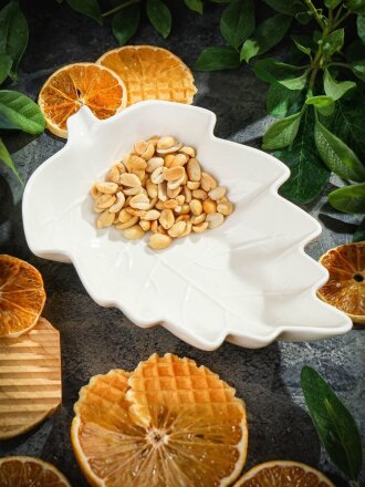 Блюдо керамика, сервировочное, фигурное, 21х18х3.5 см, Лист, Y4-5241