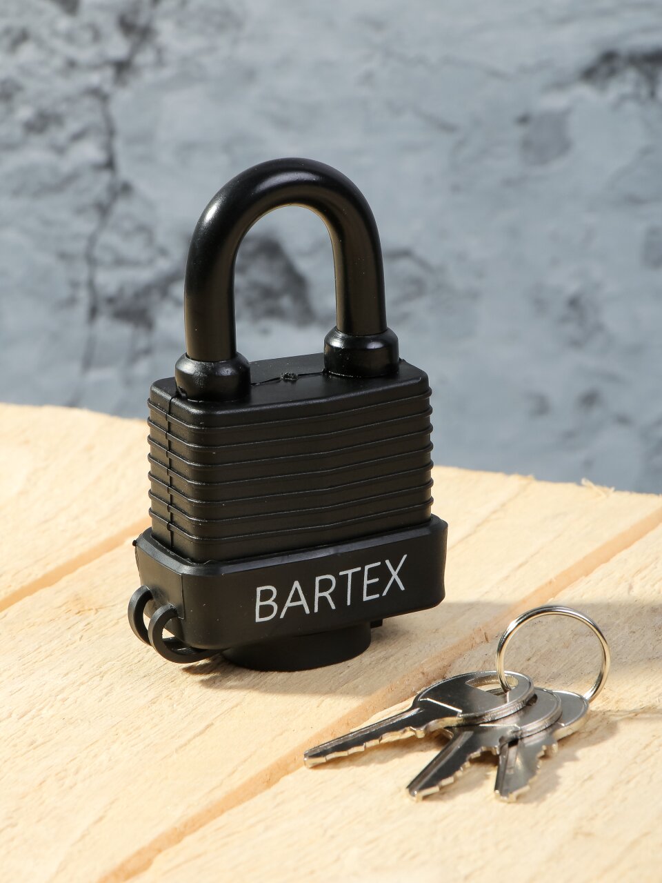 Замок навесной BARTEX стальной 40мм Всепогодный оцинкованный, прорезиненный, блистер, 3 ключа,504663