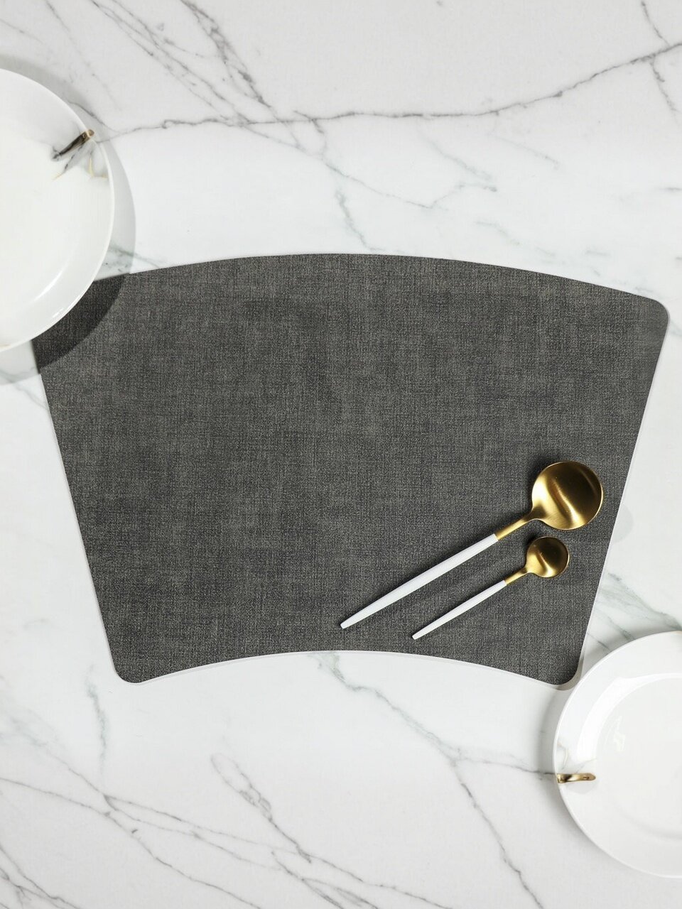 Салфетка для стола экокожа, 48х32 см, серая, Y4-8325