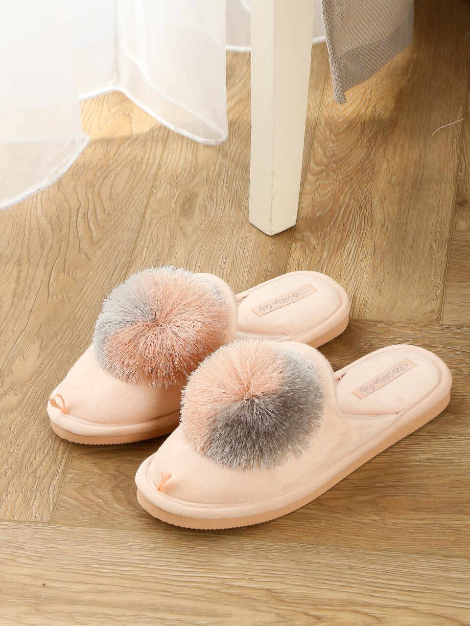 Тапки для женщин, в ассортименте, р. 38, закрытые, Lacky Land, 3944W-CH-C