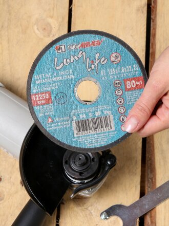 Круг отрезной по металлу, LugaAbrasiv, Long life, BF, диаметр 125х1 мм, посадочный диаметр 22.23 мм, зернистость A54, S 80 м/с