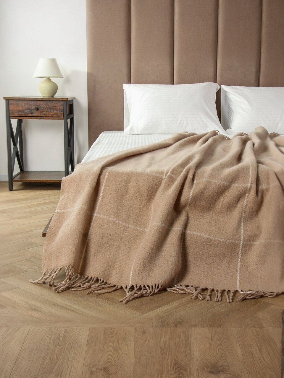 Плед 1.5-спальный, 140х200 см, 100% новозеландская шерсть, Vladi, Осло, белый, светло-бежевый, 12S/BATTLE