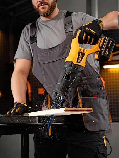 Пила сабельная, аккумуляторная, Denzel, BRC-120, Li-ion, 4 А.ч, 18 В, 1 акк, 120 мм, 3100 об/мин, бесщеточная, 28460