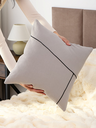 Наволочка декоративная Линии, 100% полиэстер, 45 х 45 см, светло-серая, A130035