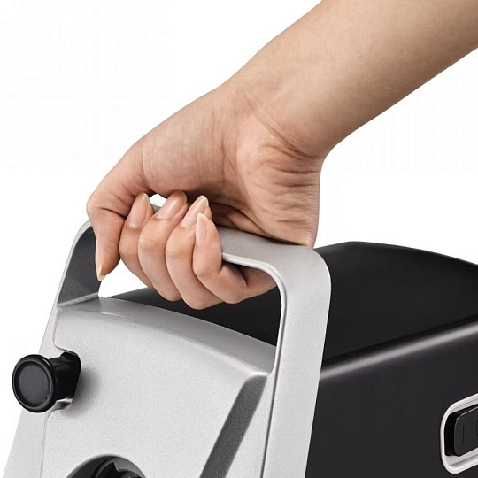 Мясорубка электрическая Moulinex, ME 542810, 2000 Вт, реверс, 2.6 кг/мин, 2 насадки, для колбасок, кеббе