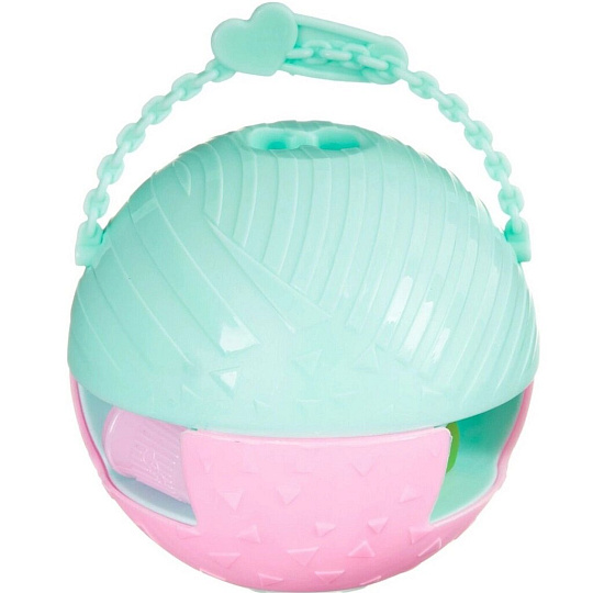 Куколка Bondibon, Oly в шапочке-ушанке, 10х10х10 см, с животным и аксессуарами в шаре, ВВ3889