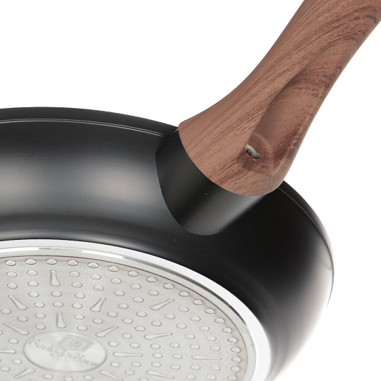 Набор посуды из алюминия Berlinger Haus Forest Line 1534-ВН (кастрюли с крышками, сковорода, сотейник, подставка), 5 предметов