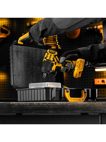 Гайковерт аккумуляторный, Denzel, CIWH-BL-20-500, ударный, 20 В, 4 А.ч, Li-ion, 500 Н-м, 3 скорости, кейс, 26524