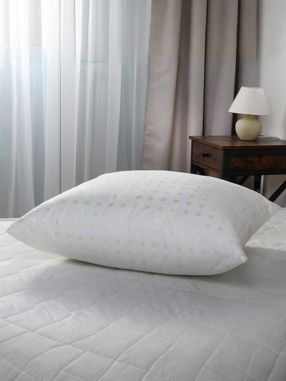 Подушка 70 х 70 см, Лебяжий искусственный пух, тик, эвкалиптовое волокно, на молнии, Silvano