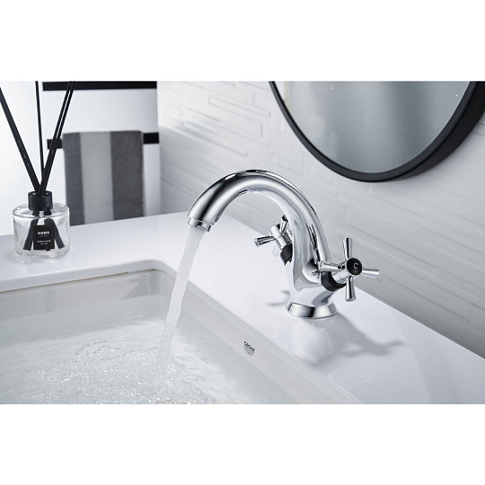 Смеситель для раковины, Decoroom, с кран-буксой, черный, DR51011-Black