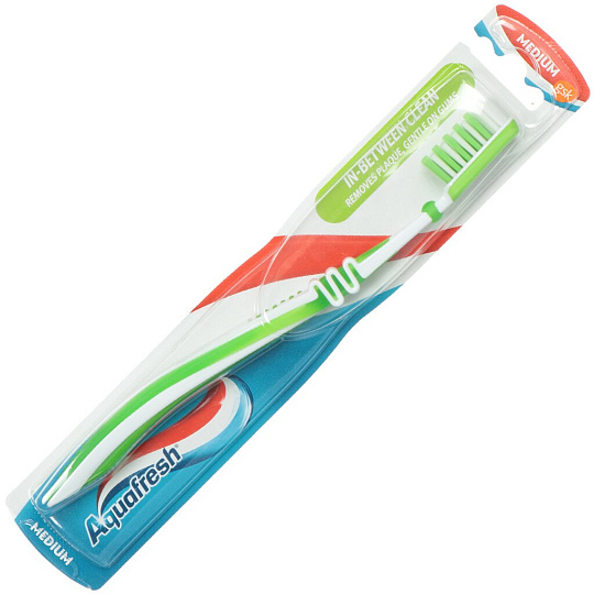Зубная щетка Aquafresh, In-Between Clean, средней жесткости, 42243IU2V, в ассортименте