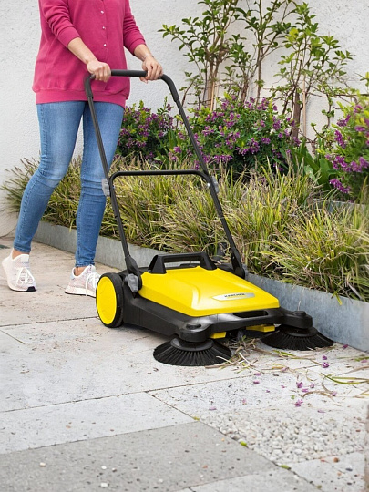 Машина подметальная Karcher, S 4 Twin, 2400 м²/ч, 680 мм, 20 л, 1.766-360.0