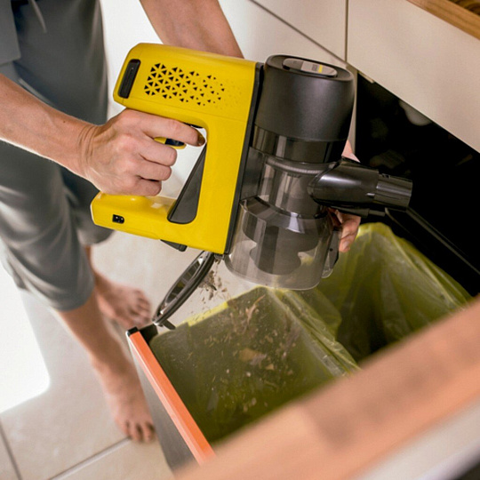 Пылесос аккумуляторный, вертикальный, Karcher, VC 4 Cordless myHome, 140 Вт, с контейнером, 0.65 л, 2.5 А.ч, сухая уборка, белый