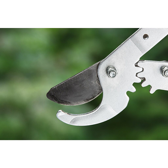 Сучкорез универсальный, 690 мм, диаметр реза 42 мм, лезвие плоскостное, Verto, рукоятка алюминий, 15G256