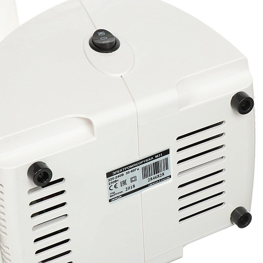 Мясорубка электрическая Аксион, 31.02, 1500 Вт, реверс, 1.7 кг/мин, с отсеком для хранения насадок, шнековая соковыжималка, овощерезка