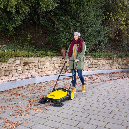 Машина подметальная Karcher, S 4 Twin, 2400 м²/ч, 680 мм, 20 л, 1.766-360.0