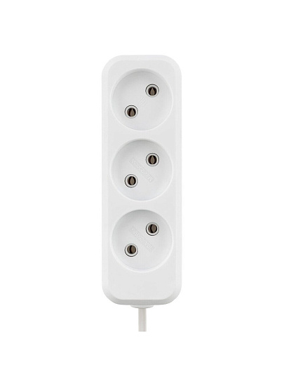 Удлинитель 3 гнезда, 1.5 м, без заземления, 10 А, 2300 Вт, белый, TDM Electric, Народный УН3, SQ1303