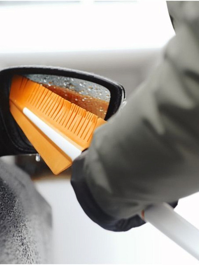 Щетка для снега со скребком SnowXpert FISKARS, 1019352