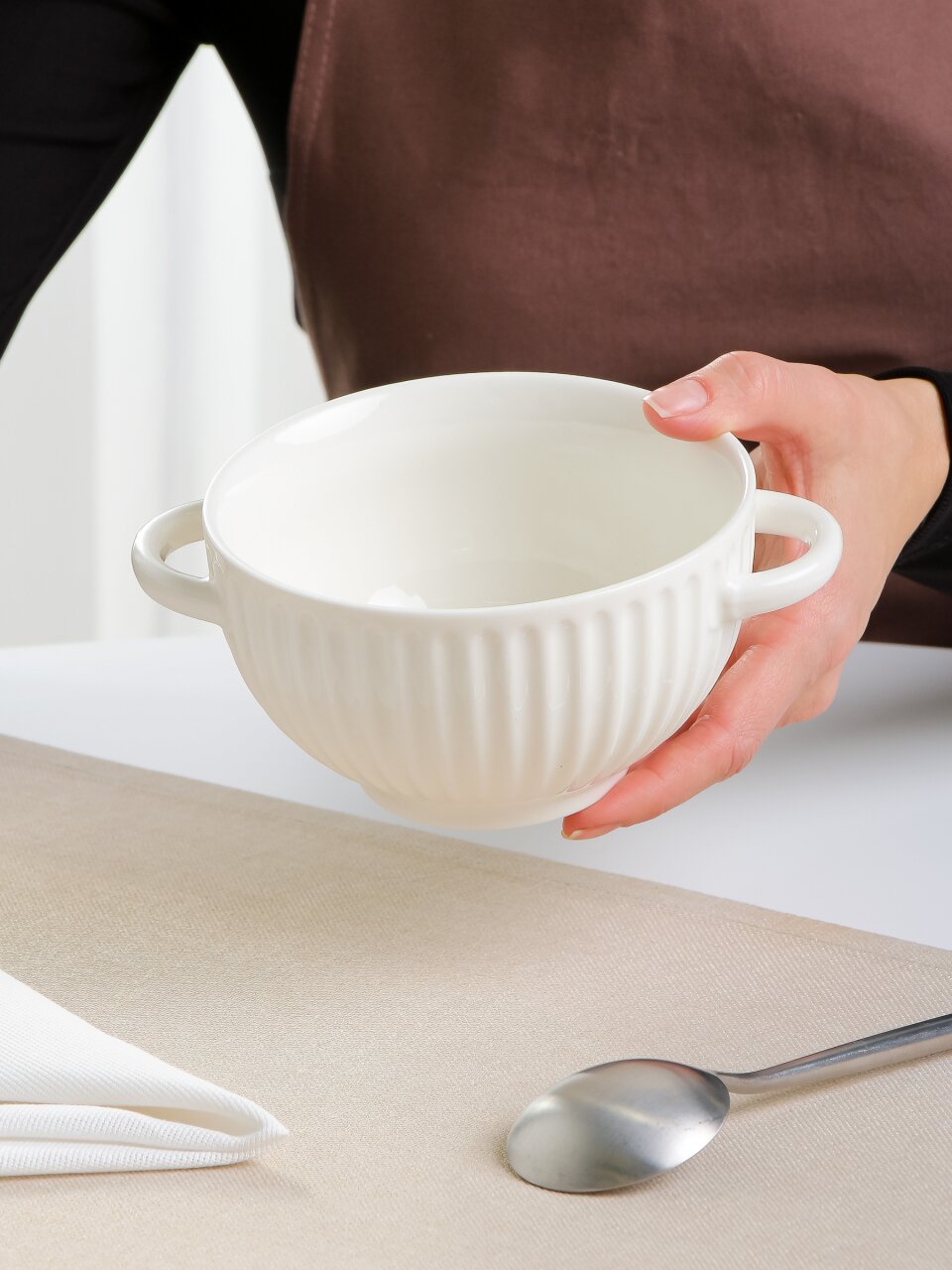 Бульонница фарфор, 650 мл, с ручкой, ТМ Глория, 202352