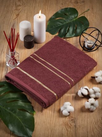 коричневый