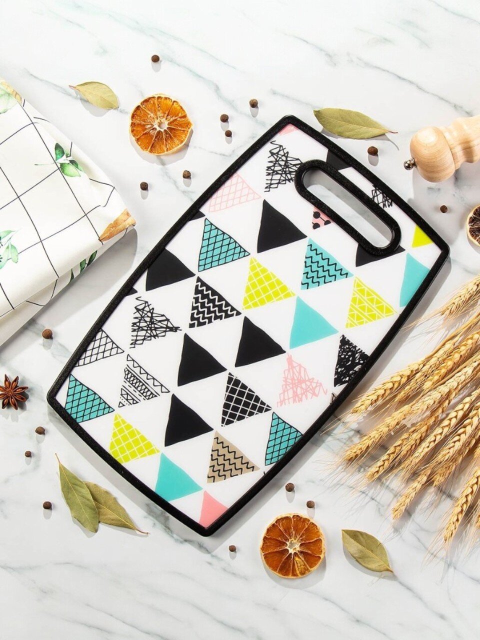 Доска разделочная пластик, 37х23х1.1 см, с ручкой, прямоугольная, Y4-7219