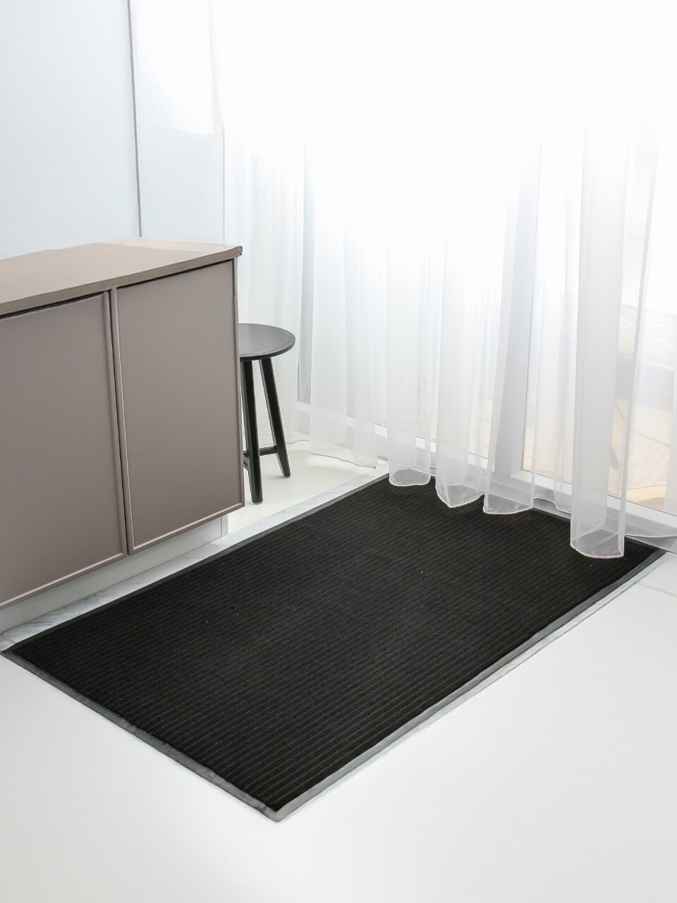 Коврик грязезащитный, 90х150 см, прямоугольный, резина, с ковролином, ребристый, черный, без рисунка, 35-073/w