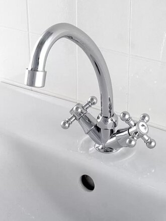 латунная кран-букса