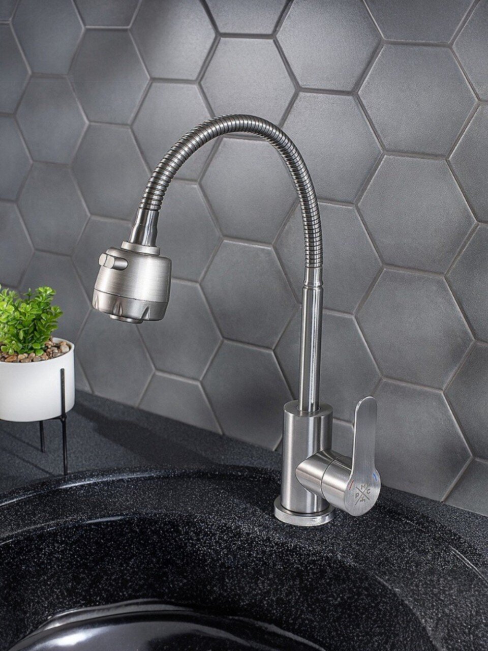 Смеситель для кухни, РМС, гибкий излив, с картриджем, нержавеющая сталь, SUS124-016F