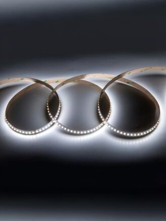 холодный белый