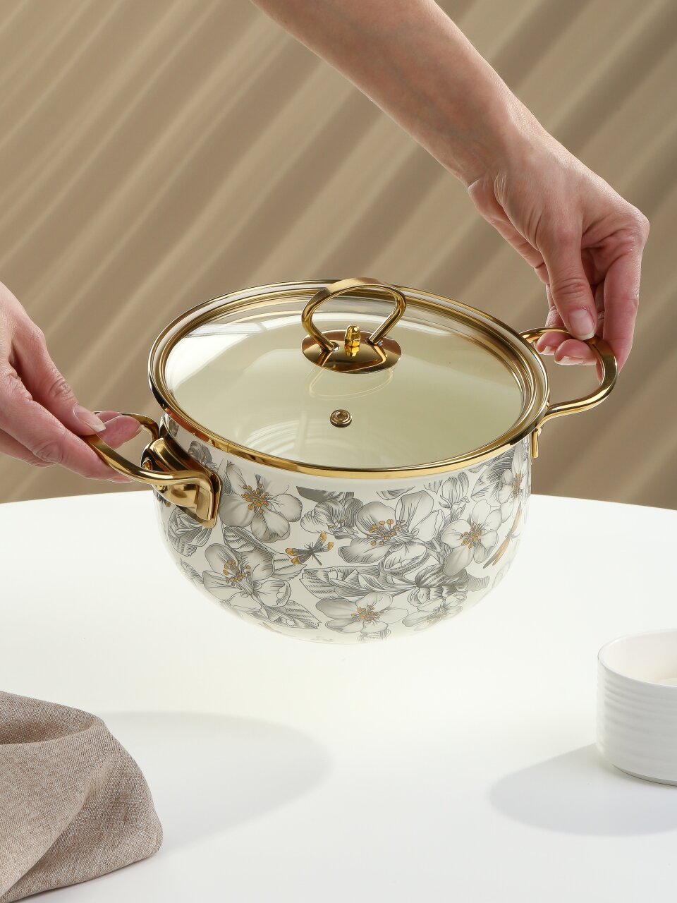 Кастрюля эмалированная сталь, 2.7 л, крышка стекло, Daniks, Цветущий сад, индукция