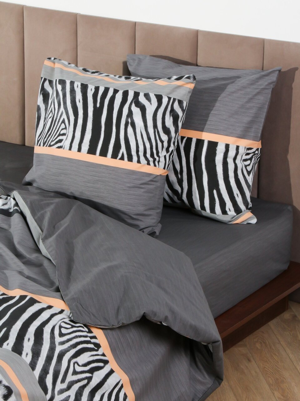 Постельное белье 1.5-спальное, простыня 150х215 см, 2 наволочки 70х70 см, пододеяльник 145х215 см, Silvano, поплин, Зангума