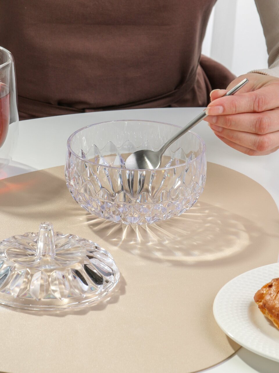 Сахарница пластик, 12х10.5 см, с крышкой, Альтернатива, Богема, М389