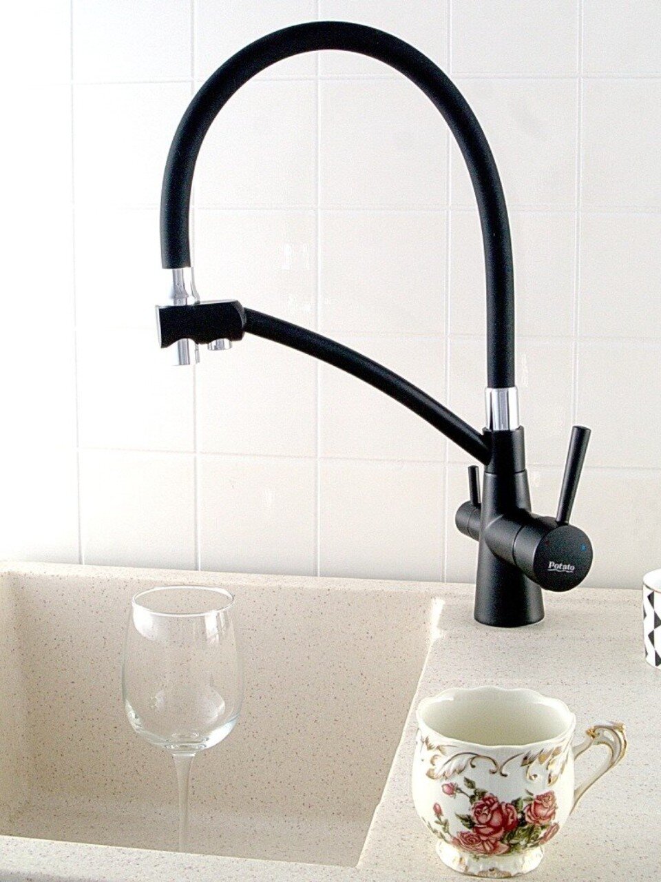 Смеситель для кухни, Potato, гибкий излив, с картриджем, с подключением к фильтру, P4077BL