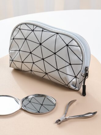 серебристый