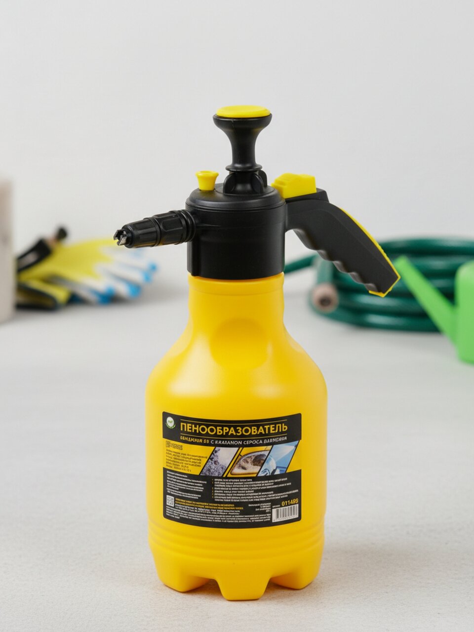 Пенообразователь пластик, 2 л, клапан сброса давления, Гардения, 011405