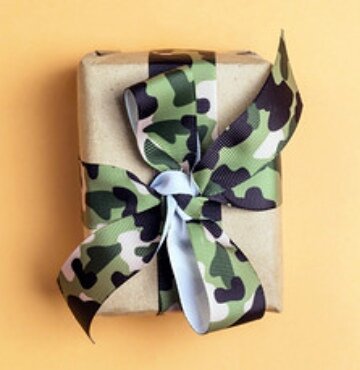 Подарки на 23 Февраля одноклассникам