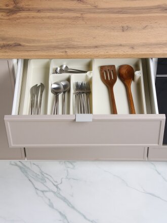 Лоток для столовых приборов раздвижной, светло-серый, Бытпласт, Phibo, 43423183051