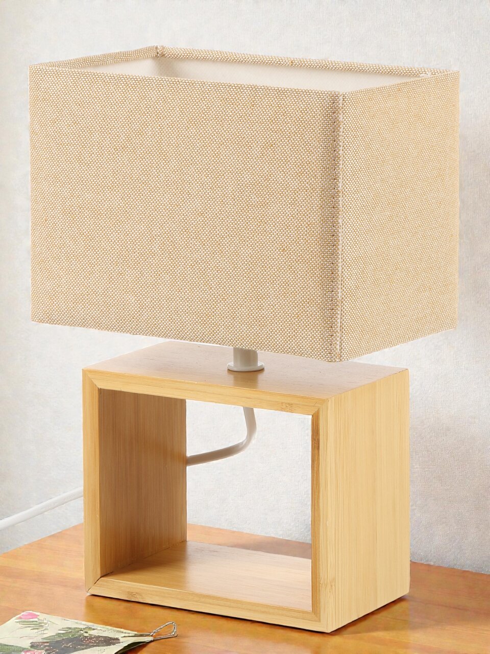 Светильник настольный E14 40 Вт бежевый абажур бежевый BY Бари 476-434 1069₽