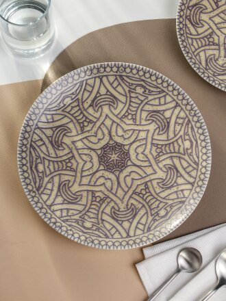 Универсал Корица