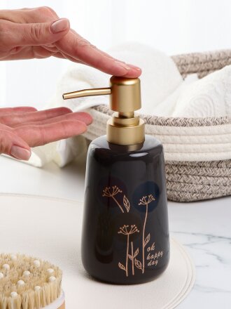 цветы на сером