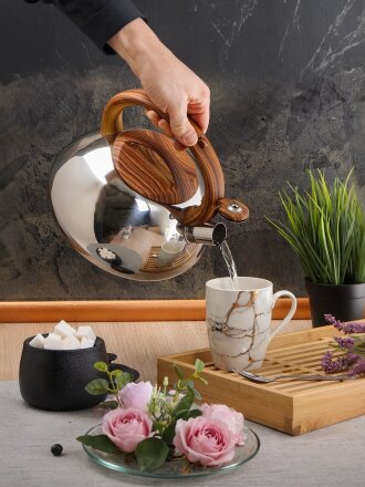 серебристый