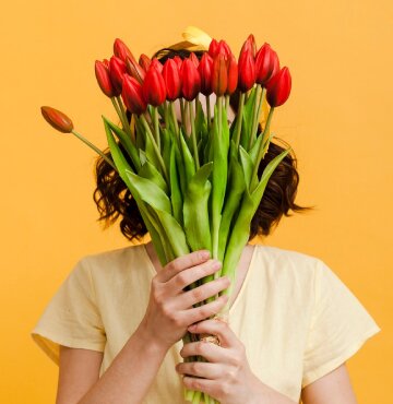 Подарки одноклассницам на 8 Марта