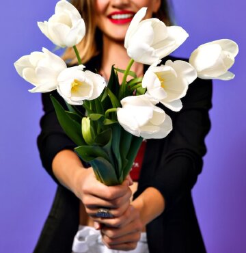 Подарки подруге на 8 марта